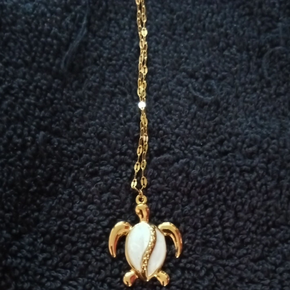 Gold Turtle Pendant Necklace